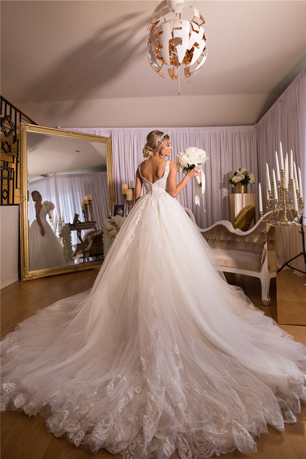 stylesnuggle offers beautiful A-line Lace Ball Gown Wedding Dresses to fit your style, body type fashion sense. Check out the Ball Gown prom dress of your dreams!