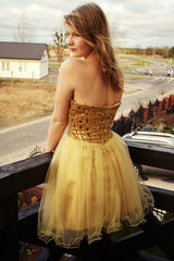 A-line Sweetheart Knee Length Tulle Rhinestone Homecoming Dress-stylesnuggle