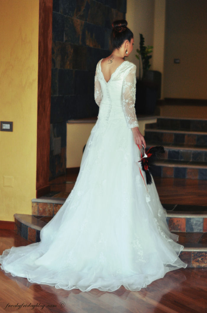 A-line V-neck Floor Length Tulle Applique Lace Wedding Dress-stylesnuggle