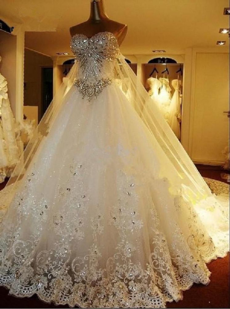 stylesnuggle custom made this new trendy wedding dresses in high quality at factory price, saving your money and making you shinning at your party.