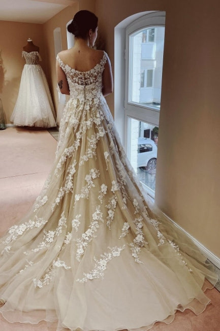 Amazing Long A-line Lace Wedding Dresses With Train-stylesnuggle