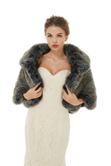 Amey - Winter Faux Fur Wedding Wrap-stylesnuggle