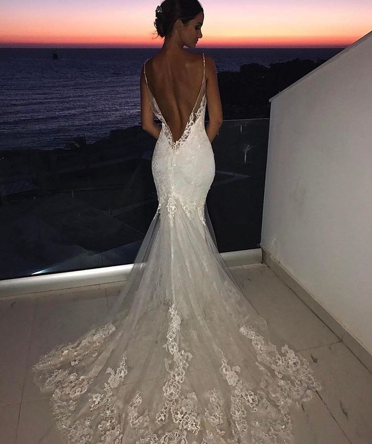 stylesnuggle custom made this Modern online lace wedding dress in high quality, we sell dresses online all over the world. Also, extra discount are offered to our customs. We will try our best to satisfy everyoneone and make the dress fit you w