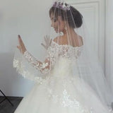 Ball Gown Strapless Portrait Floor Length Tulle Crochet Flower Wedding Dress-stylesnuggle