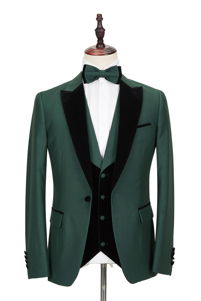 This Black Peak Lapel Dark Green Men Wedding Suit, Velvet Banding Edge Formal Suit at stylesnuggle comes in all sizes for prom, wedding and business. Shop an amazing selection of Peaked Lapel Single Breasted Dark Green mens suits in cheap price.