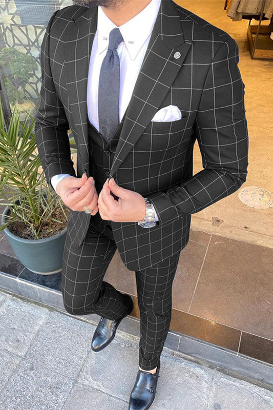 Black Plaid Peaked Lapel Three-Pieces Men Suits