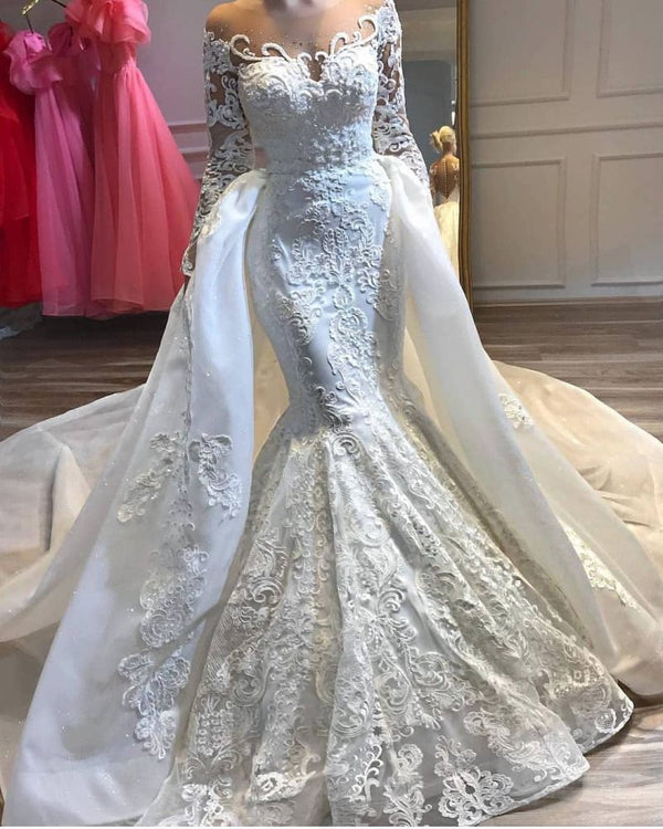 Looking for a dress in Lace, Mermaid style, and Amazing Lace work? We meet all your need with this Classic Charming Crew Neck Lace Appliques Mermaid Wedding Bridal Gowns with Detachable Train.