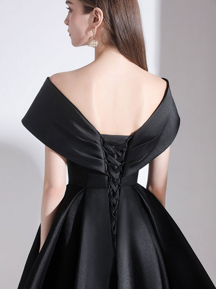 Evening Dress A-Line V-Neck Knee-Length Short Sleeves Lace-up Pleated Satin Fabric Cocktail Dress Little Black Dress