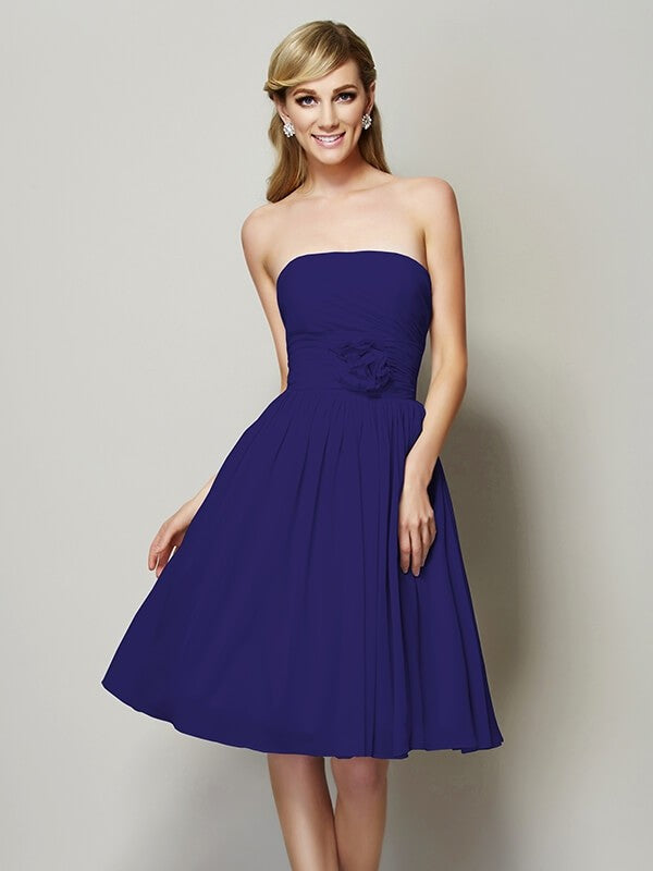 A-Line Charming Strapless Sleeveless Hand-Made Flower Short Chiffon Bridesmaid Dresses