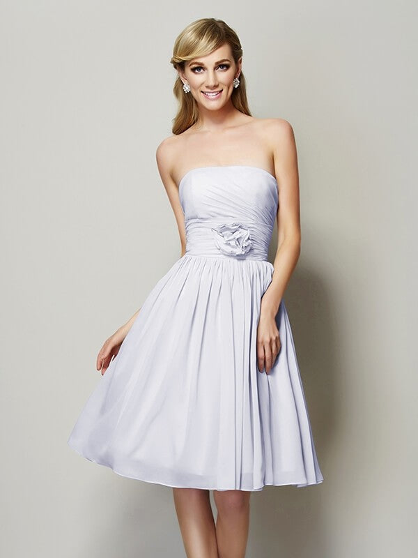 A-Line Charming Strapless Sleeveless Hand-Made Flower Short Chiffon Bridesmaid Dresses