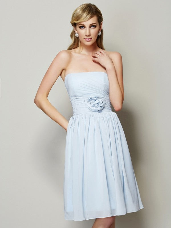 Charming Strapless Sleeveless Hand-Made Flower Short Chiffon Bridesmaid Dresses