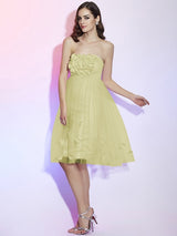 A-Line Charming Strapless Sleeveless Hand-Made Flower Short Net Bridesmaid Dresses