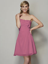 A-Line Charming Strapless Sleeveless Pleats Applique Short Chiffon Bridesmaid Dresses