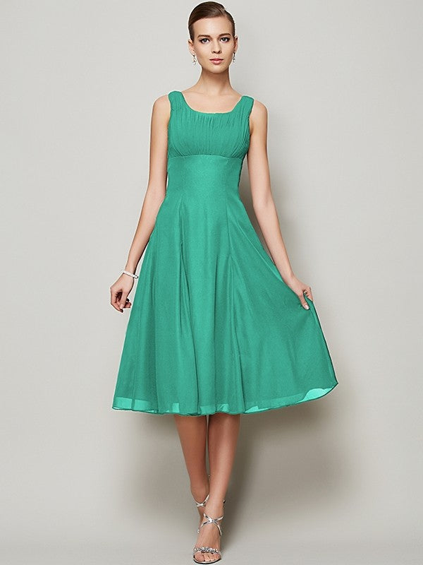 A-Line Charming Straps Sleeveless Pleats Short Chiffon Bridesmaid Dresses