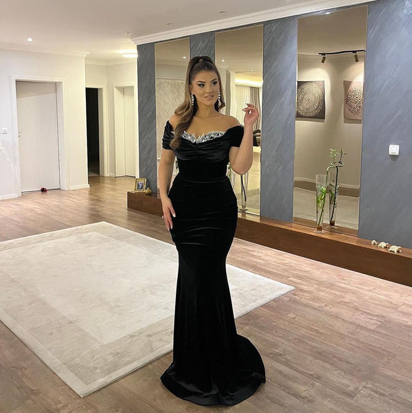 Charming Sweetheart Off-The -shoulder Black Mermaid Prom Dresses with Appliques-stylesnuggle