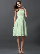 A-Line Charming Scoop Sleeveless Short Lace Bridesmaid Dresses