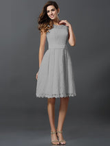 A-Line Charming Scoop Sleeveless Short Lace Bridesmaid Dresses