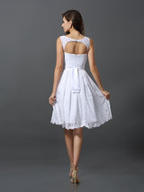 A-Line Charming Scoop Sleeveless Short Lace Bridesmaid Dresses