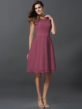 A-Line Charming Scoop Sleeveless Short Lace Bridesmaid Dresses