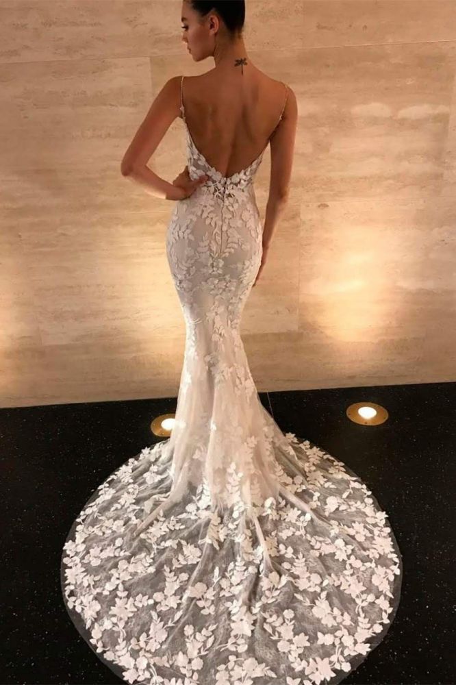 stylesnuggle offers new Chic Spaghetti Straps V-neck Lace Prom Dresses|Long Sleevesless Floor Length Evening Gown at a cheap price. It is a gorgeous Mermaid Prom Dresses in Lace,  which meets all your requirement.