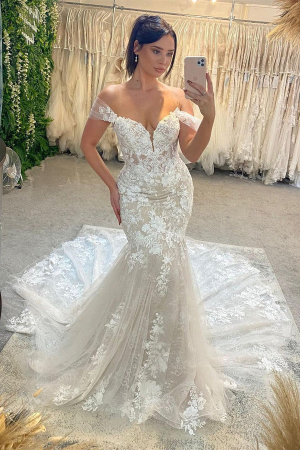 Chic Sweetheart Sleeveless Off-the-Shoulder Lace Wedding Dress-stylesnuggle