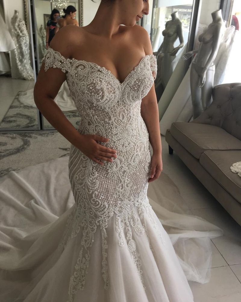 stylesnuggle.com supplies you Classic Off-the-shoulder Sweetheart Pearl Mermaid Chapel Train Wedding Dress at reasonable price. Fast delivery worldwide. Short Sleeves