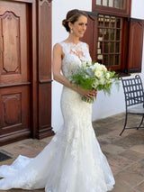 Inspired by this wedding dress at stylesnuggle.com,Mermaid style, and Amazing Lace work? We meet all your need with this Classic Classic Sleeveless Strap Lace Appliques Mermaid Bridal Wedding Dresses