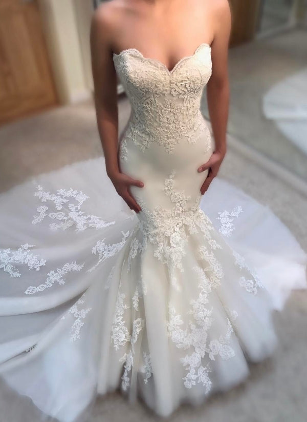 Check out this spring/autumn sleeveless lace appliques mermaid ivory wedding at stylesnuggle. Fast Shipping worldwide, custom made, all sizes and colors.