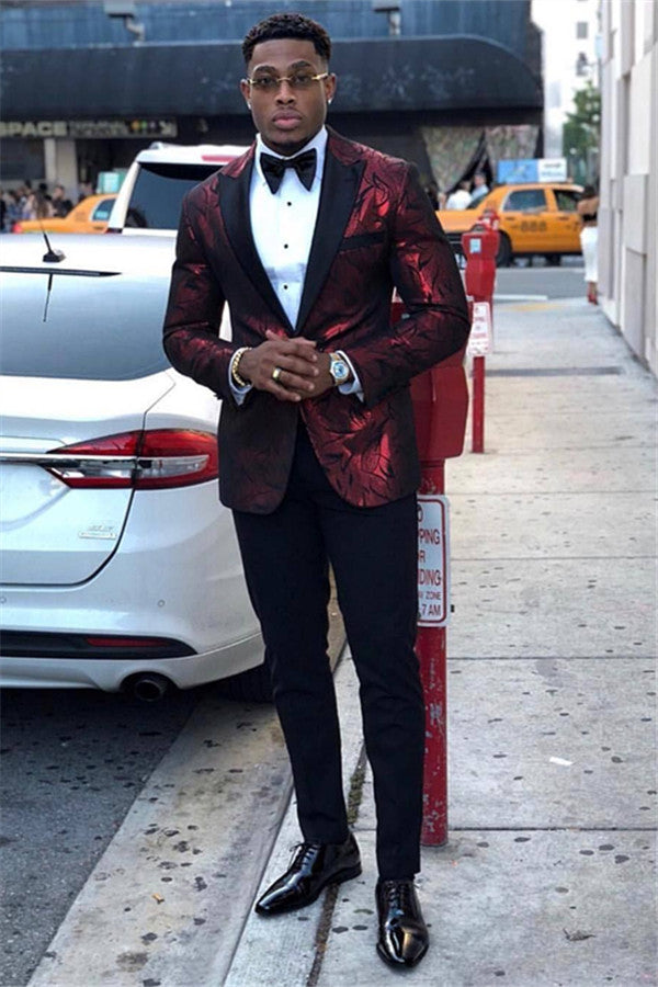 Classy Burgundy Classic Peaked Lapel Slim Fit Men Suits for Prom