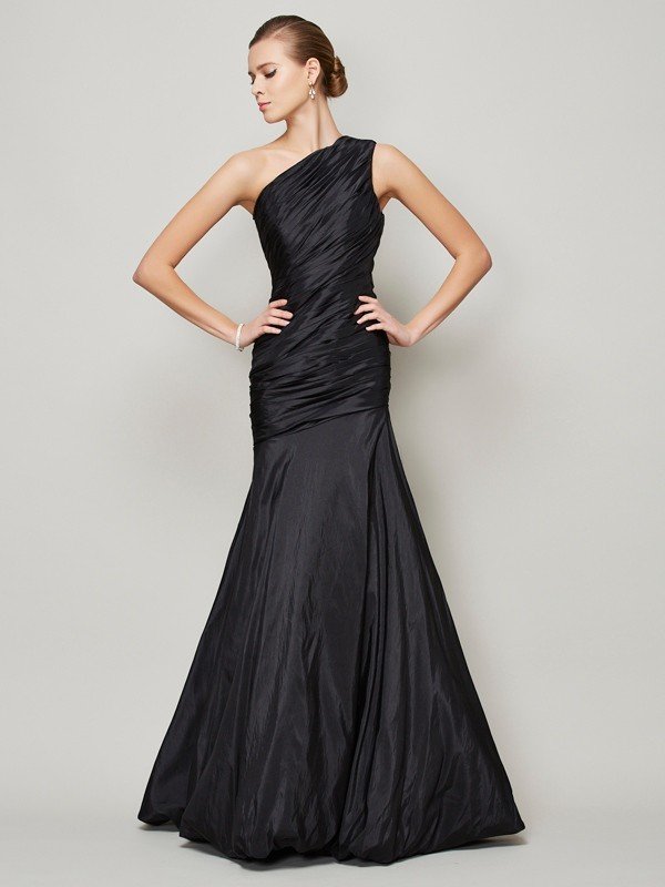 Classy Sleeveless One Shoulders Pleats Long Taffeta Bridesmaid Dresses