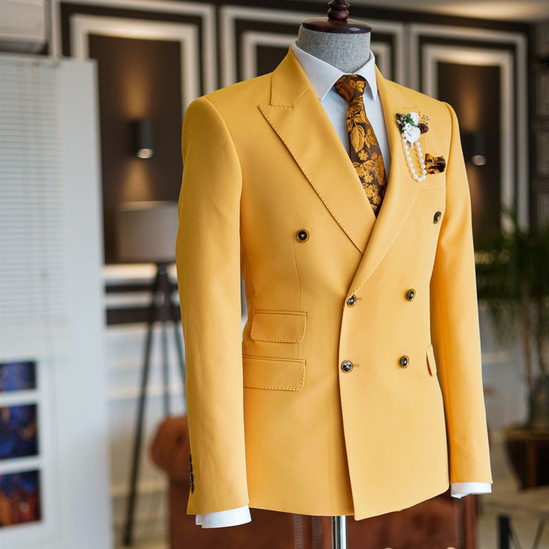 Classy Yellow Peaked Lapel Double Breasted Tailored Prom Suits-stylesnuggle