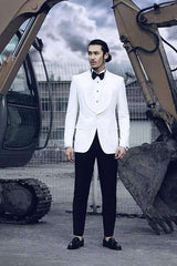 stylesnuggle made this Custom design Shawl Lapel Mens Suits, Two Piece White Tuxedo Mens Suits for Wedding with rush order service. Discover the design of this White Solid Single Breasted Shawl Lapel mens suits cheap for prom, wedding or formal business occasion.