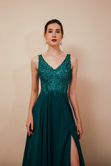 Dark Green V-neck Open-back Sleeveless Lace Evening Dress-stylesnuggle