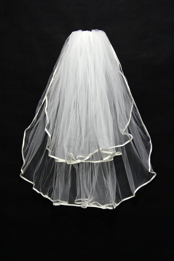 Dominic Trendy Wedding Veils-stylesnuggle