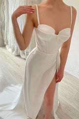 Elegant Ivory Sweetheart Mermaid Prom Dress with high split-stylesnuggle