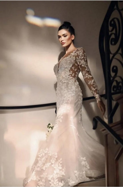 Elegant Long Mermaid Lace Wedding Dresses With Long Sleeves-stylesnuggle