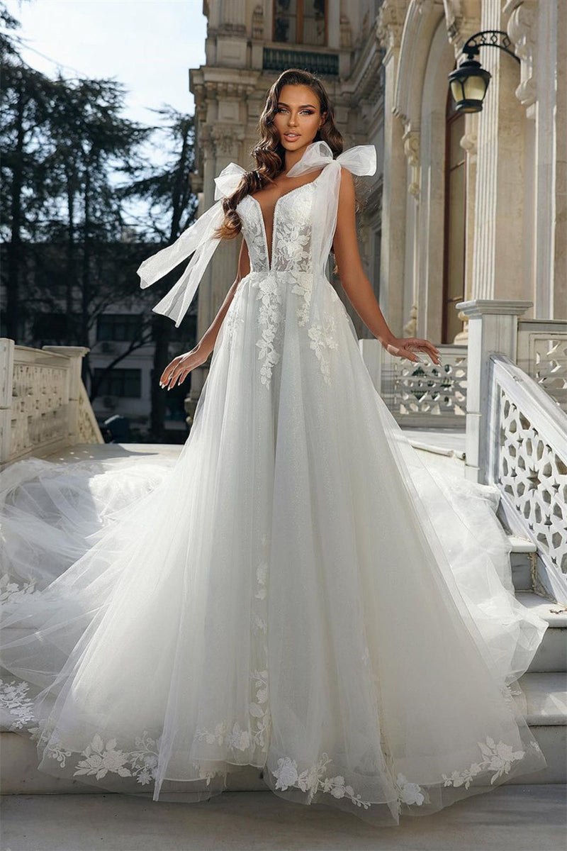 Elegant Long White V-neck Sleeveless Wedding Dress With Lace-stylesnuggle