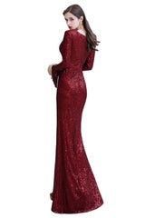 stylesnuggle offers Elegant Sparkle Sequined Burgundy Long Sleeves V-neck Mermaid Long Prom Party Gowns at a cheap price from Prom Dresses, Evening Dresses, Homecoming Dresses, Quinceanera dresses collection. Free Fast shipping on affordable Prom Dresses, Evening Dresses, Homecoming Dresses, Quinceanera dresses On Sale.