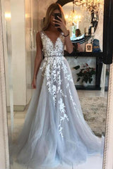 Elegant V-Neck Sleeveless Long Prom Dress Tulle With Lace Appliques-stylesnuggle