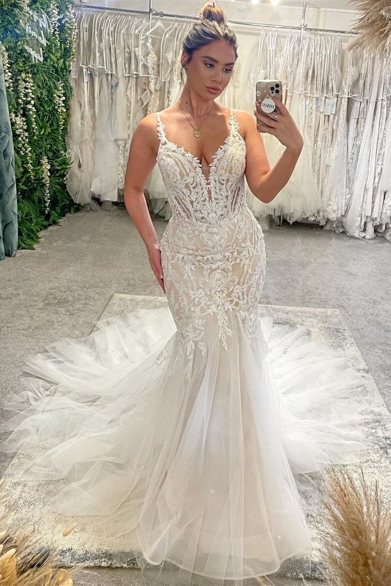 Elegant V-Neck Spaghetti Straps Sleeveless Mermaid Wedding Dress-stylesnuggle