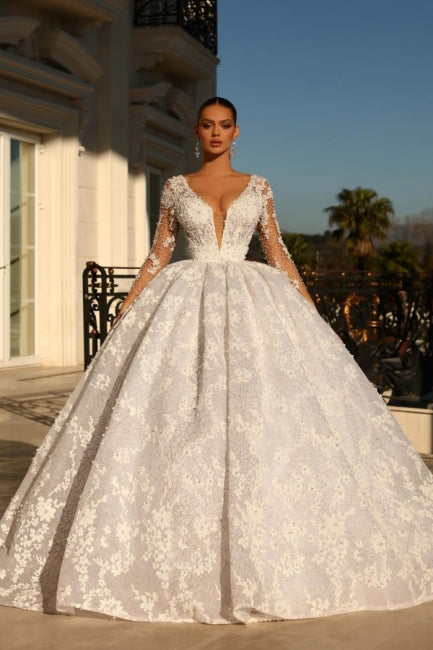 Fabulous Sweetheart Ball Gown Lace Wedding Dresses Online Crystals-stylesnuggle