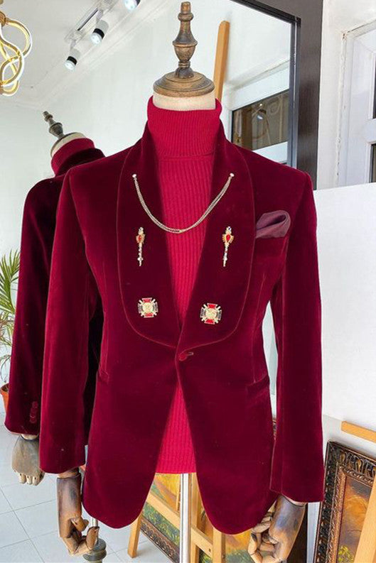 stylesnuggle custom made this Fashion Red Velvet Shawl Lapel Wedding Groom Suits with rush order service. Discover the design of this Red Solid Shawl Lapel Single Breasted mens suits cheap for prom, wedding or formal business occasion.