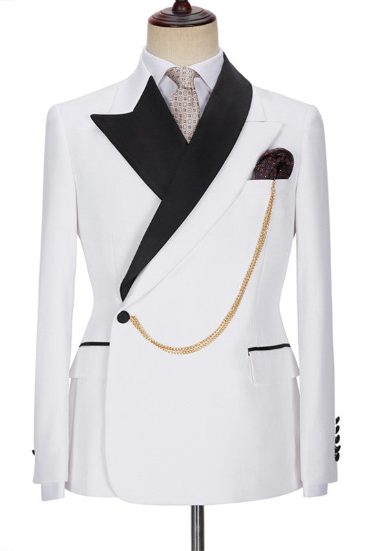 stylesnuggle custom made this Fashion White Peaked Lapel Bespoke Wedding Suits for Men with rush order service. Discover the design of this White Solid Shawl Lapel Single Breasted mens suits cheap for prom, wedding or formal business occasion.