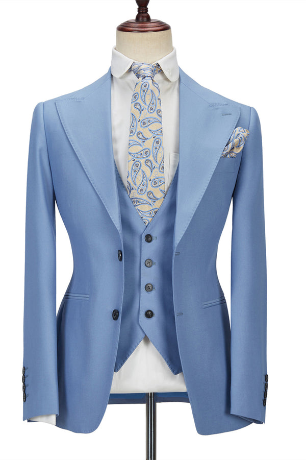 This Gentle Blue Peak Lapel Men Suit, Three-piece Men Formal Suit without Flap at stylesnuggle comes in all sizes for prom, wedding and business. Shop an amazing selection of Peaked Lapel Single Breasted Blue mens suits in cheap price.