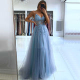 Glamorous V-neck Spaghetti-Straps Tulle Prom Dress Beadings Long Evening Gowns-stylesnuggle