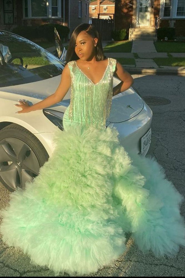 Looking for Prom Dresses, Evening Dresses in Satin,  Mermaid style,  and Gorgeous Feathers,  work? stylesnuggle has all covered on this elegant Glitter V-Neck Mermaid Prom Party GownsFur Train.