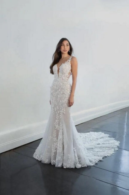 Gorgeous Long Mermaid V-neck Sleeveless Wedding Dresses With Lace-stylesnuggle