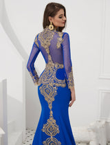 Luxury Evening Dresses Embroidered Beaded Queen Anneneck Long Sleeve Formal Gowns With Cloak