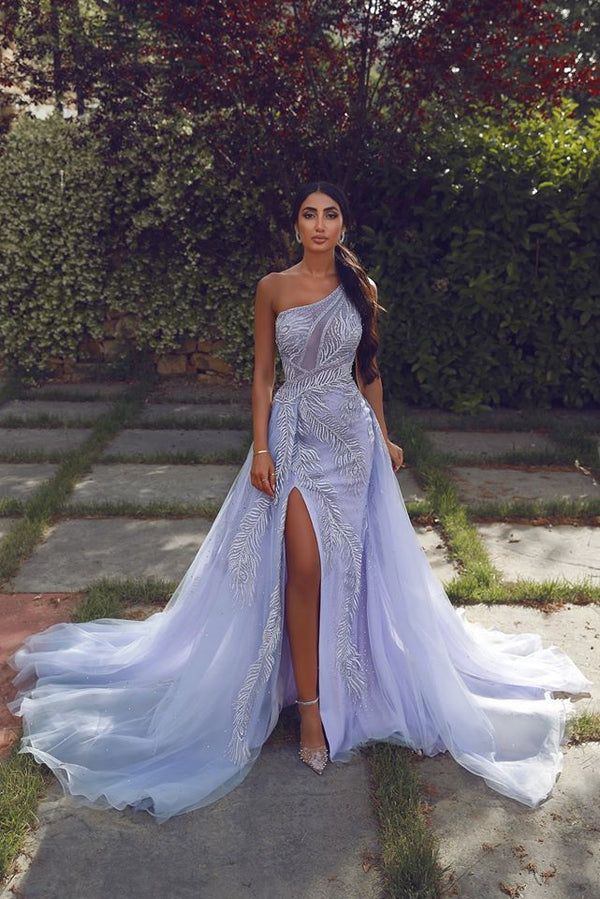 stylesnuggle offers Gorgeous Tulle Sleeveless Appliques Prom Dresses Lilac Evening Gowns at cheap prices from Tulle, Lace to A-line Floor-length. They are Gorgeous yet affordable Sleeveless Prom Dresses. You will become the most shining star with the dress on.