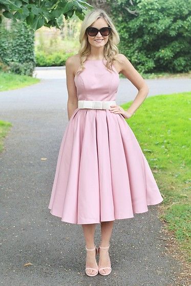 stylesnuggle offers Light Pink Halter Sleeveless Summer Homecoming Dress with Belt at a cheap price from Lace to A-line Tea-length hem. Gorgeous yet affordable  Prom Dresses